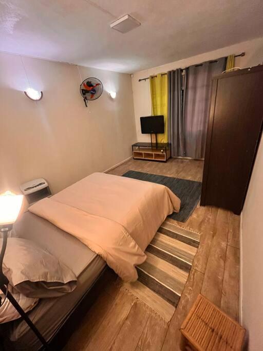 Apartment With Private Rooftop 450 M From The Beach Flic-en-Flacq Extérieur photo